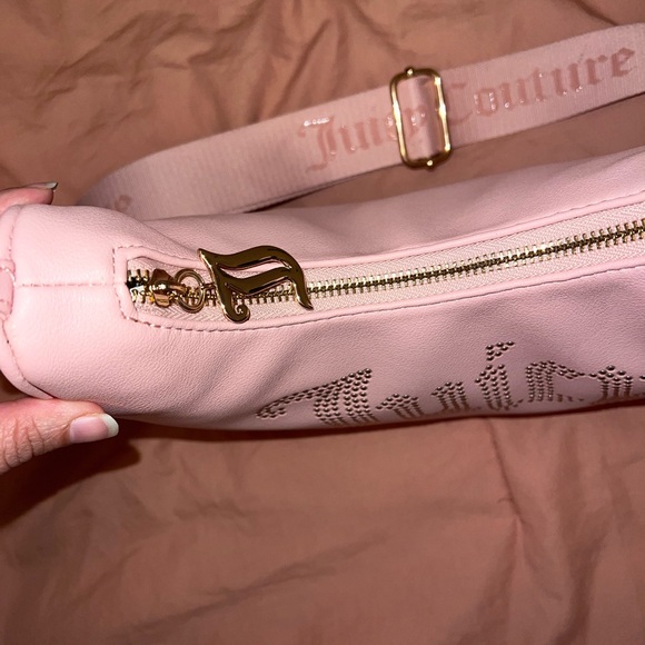 Juicy Couture Pink Shoulder Bag with Gold Logo and zipper - Picture 5 of 5